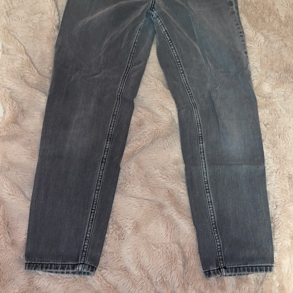 Urban Outfitters High-Rise Mom Jeans - Picture 3 of 5